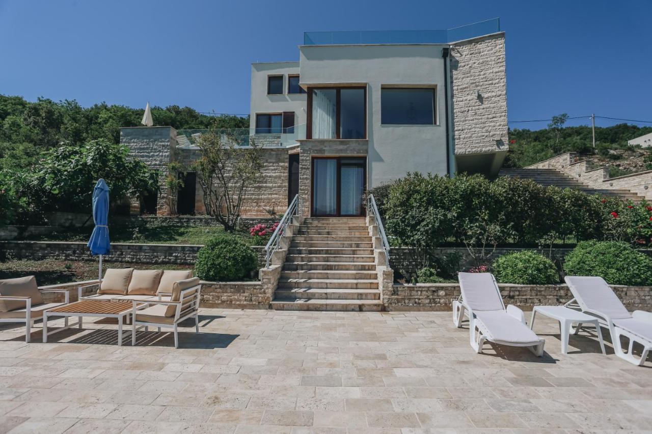 Villa Semiramis Tivat Exterior photo